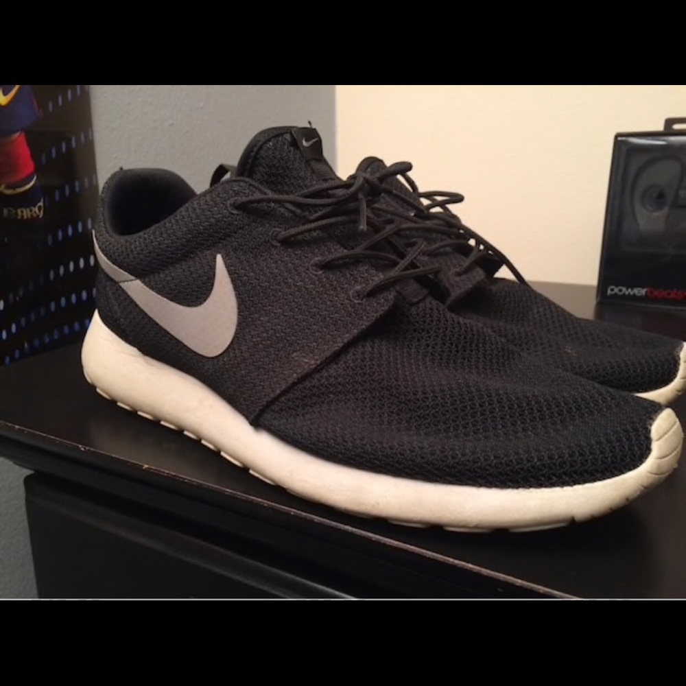 Black Roshes